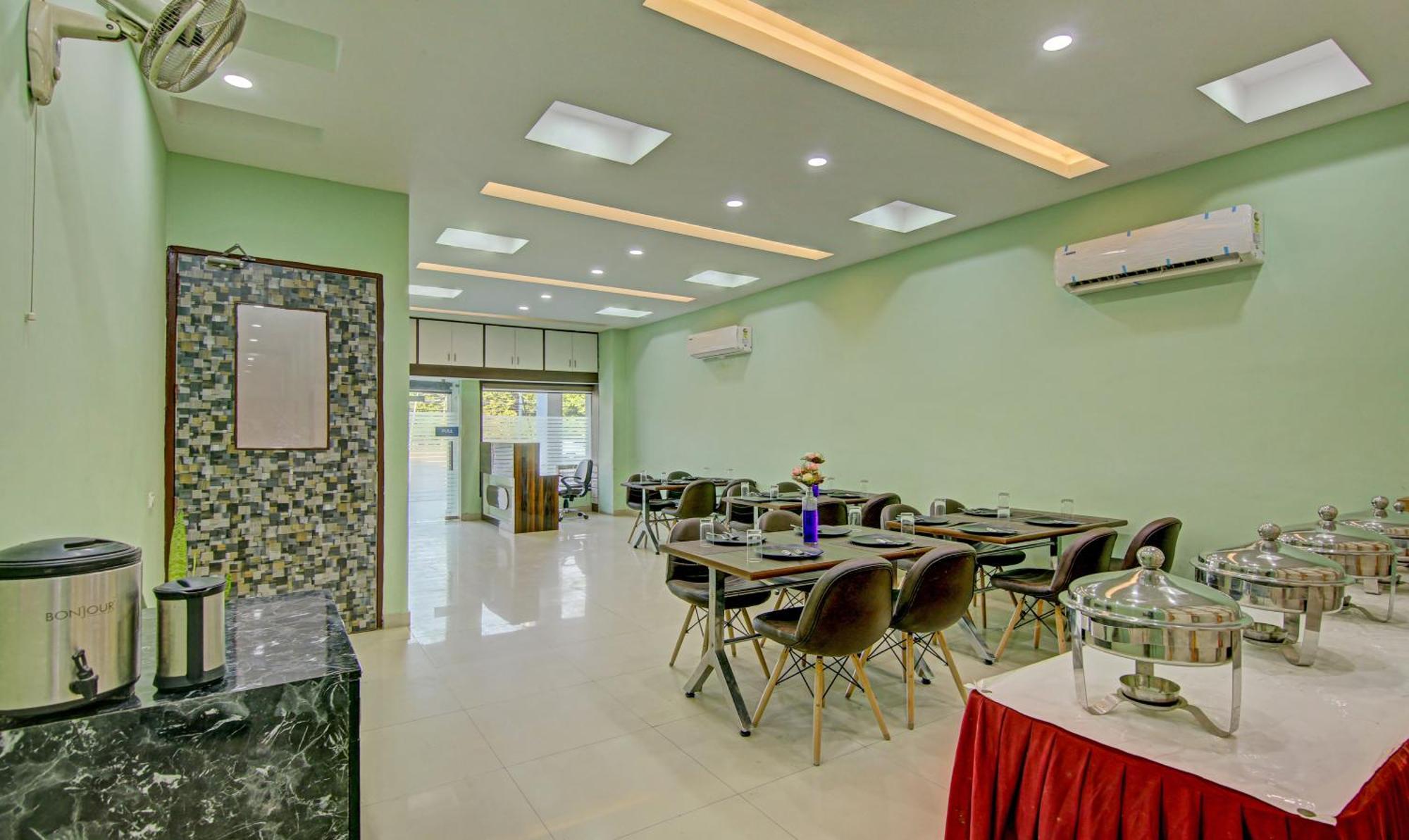 Treebo Trend Benz Hotel Chandigarh Luaran gambar